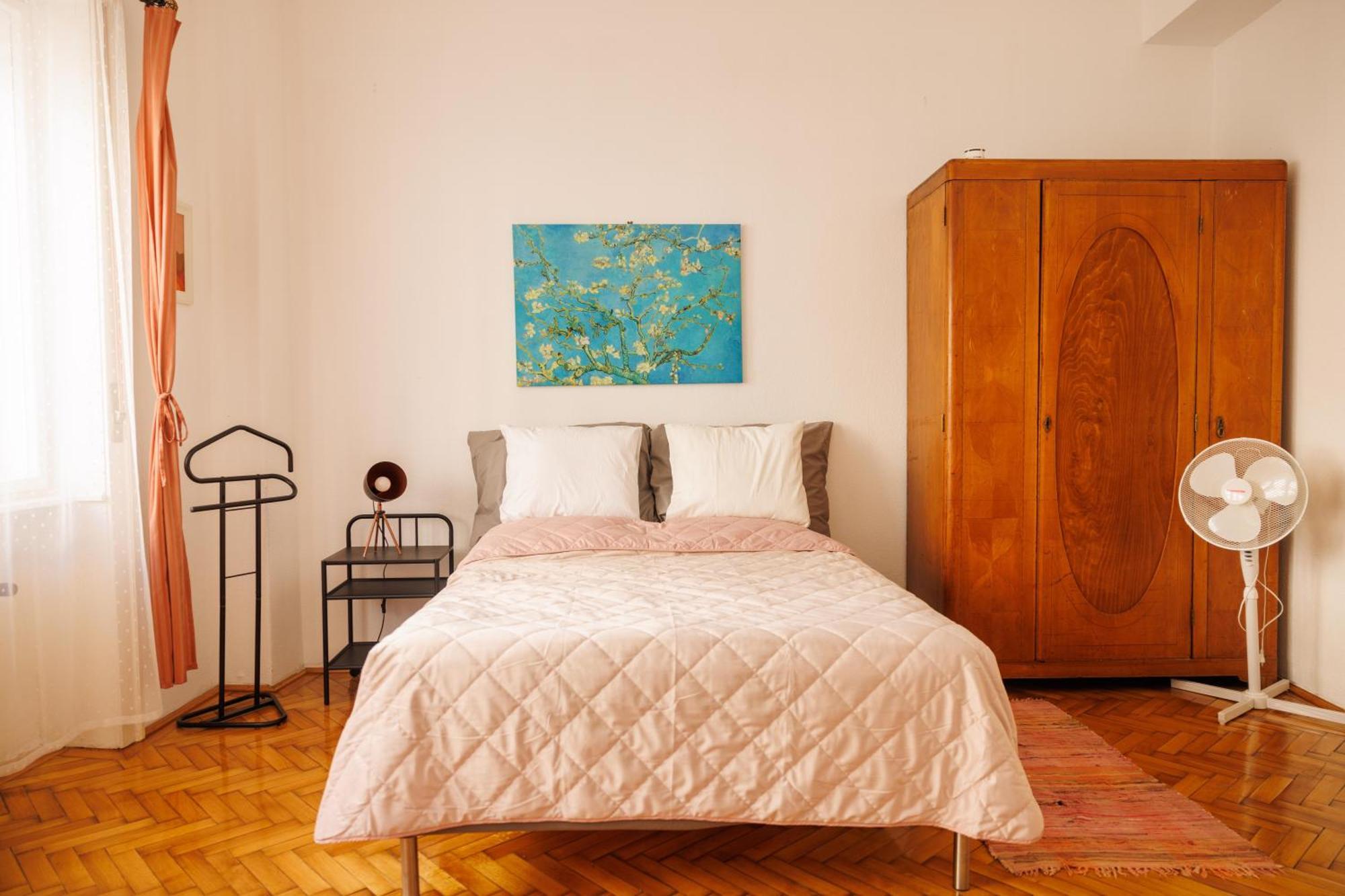 Studio With Terrace In Heart Of The City Budapeste Exterior foto